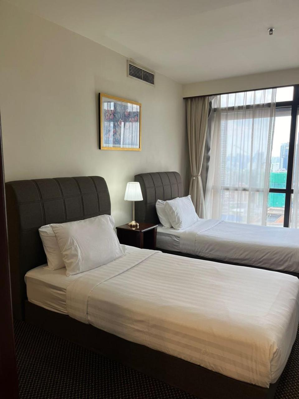 Luxhouz Suites At Times Square Kuala Lumpur Extérieur photo