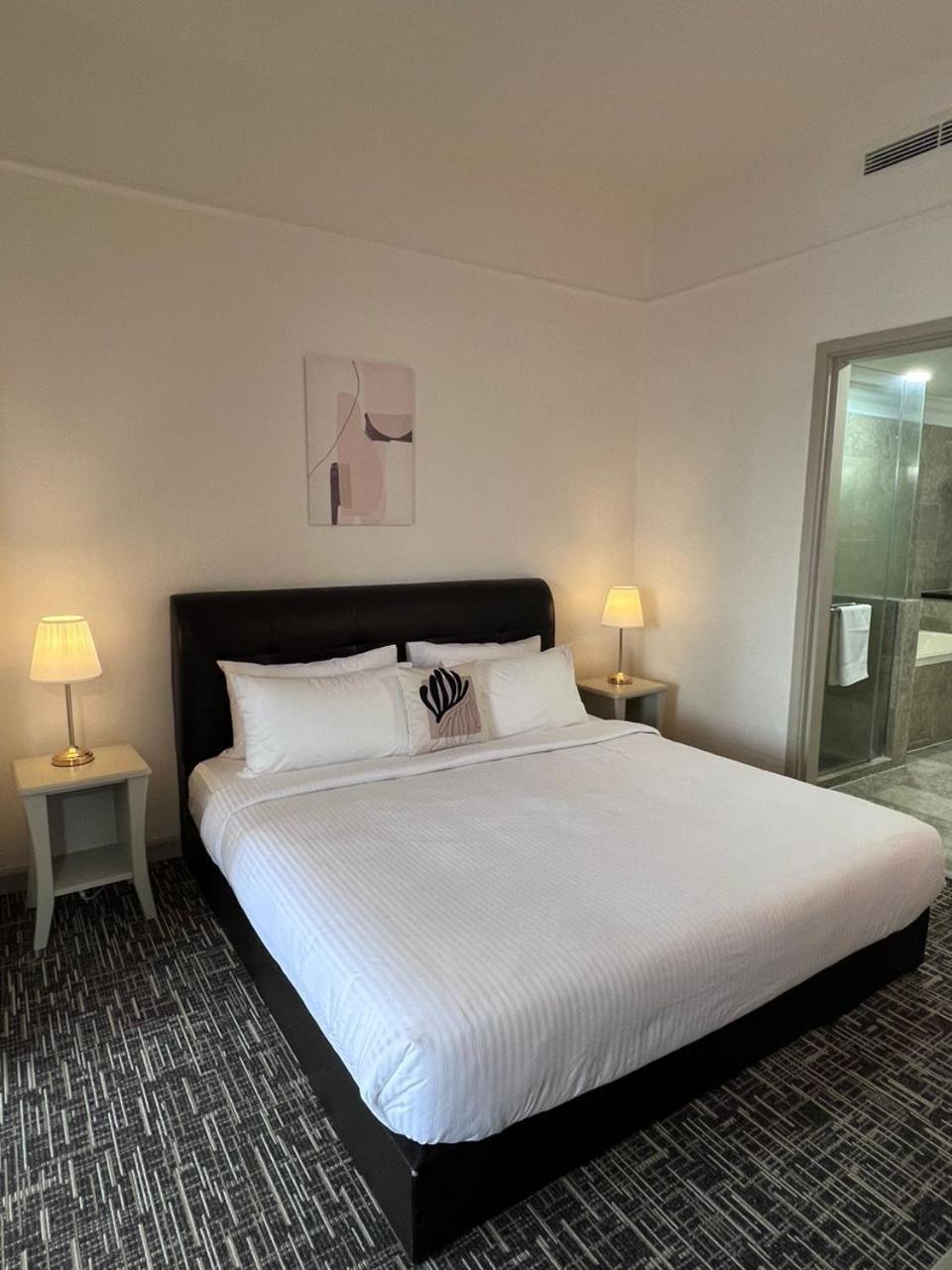 Luxhouz Suites At Times Square Kuala Lumpur Extérieur photo
