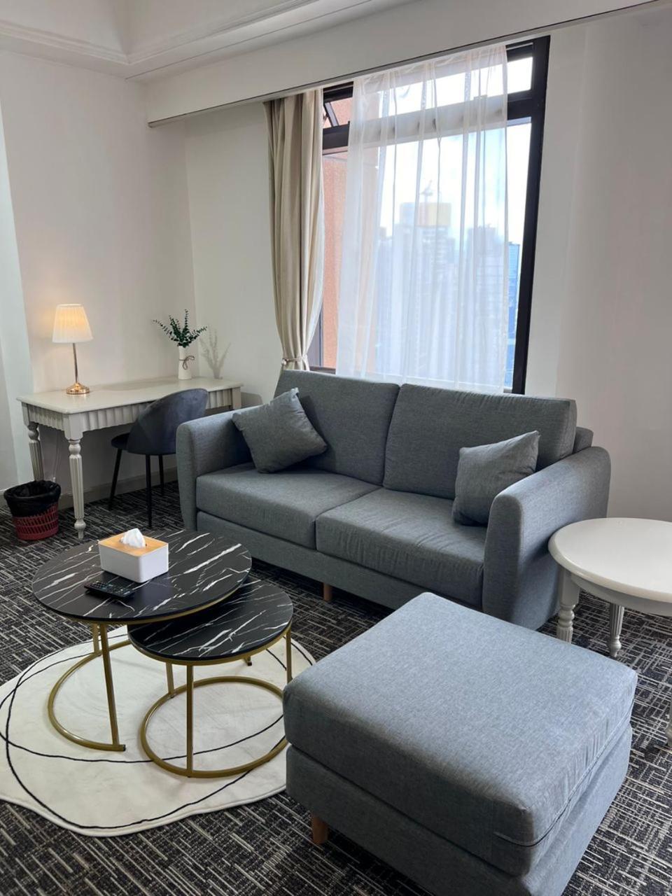 Luxhouz Suites At Times Square Kuala Lumpur Extérieur photo
