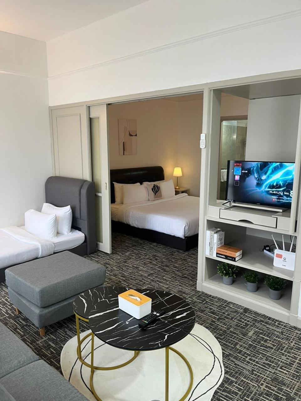 Luxhouz Suites At Times Square Kuala Lumpur Extérieur photo