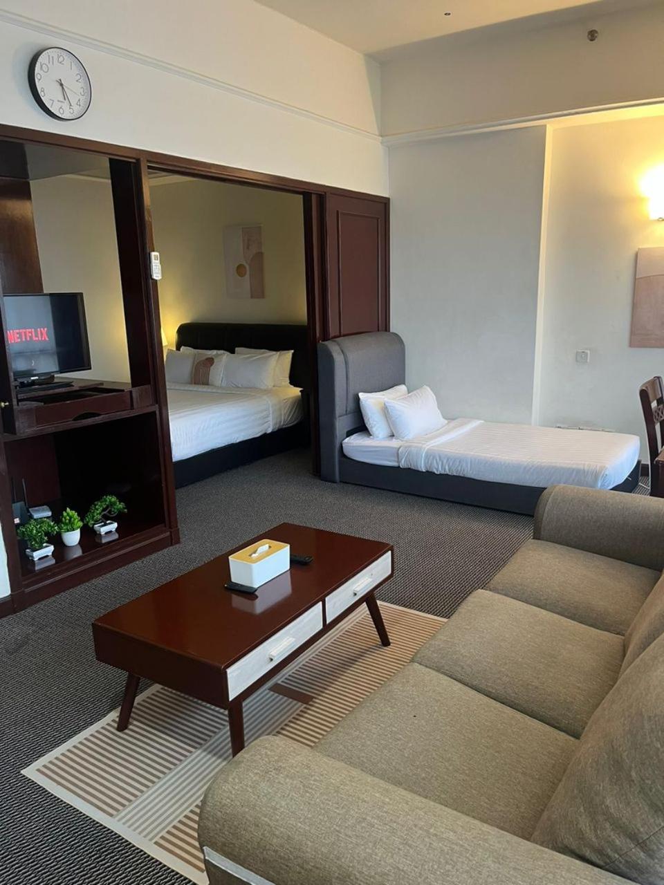 Luxhouz Suites At Times Square Kuala Lumpur Extérieur photo