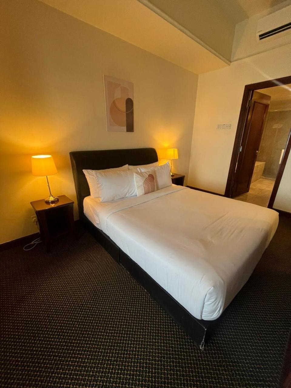 Luxhouz Suites At Times Square Kuala Lumpur Extérieur photo